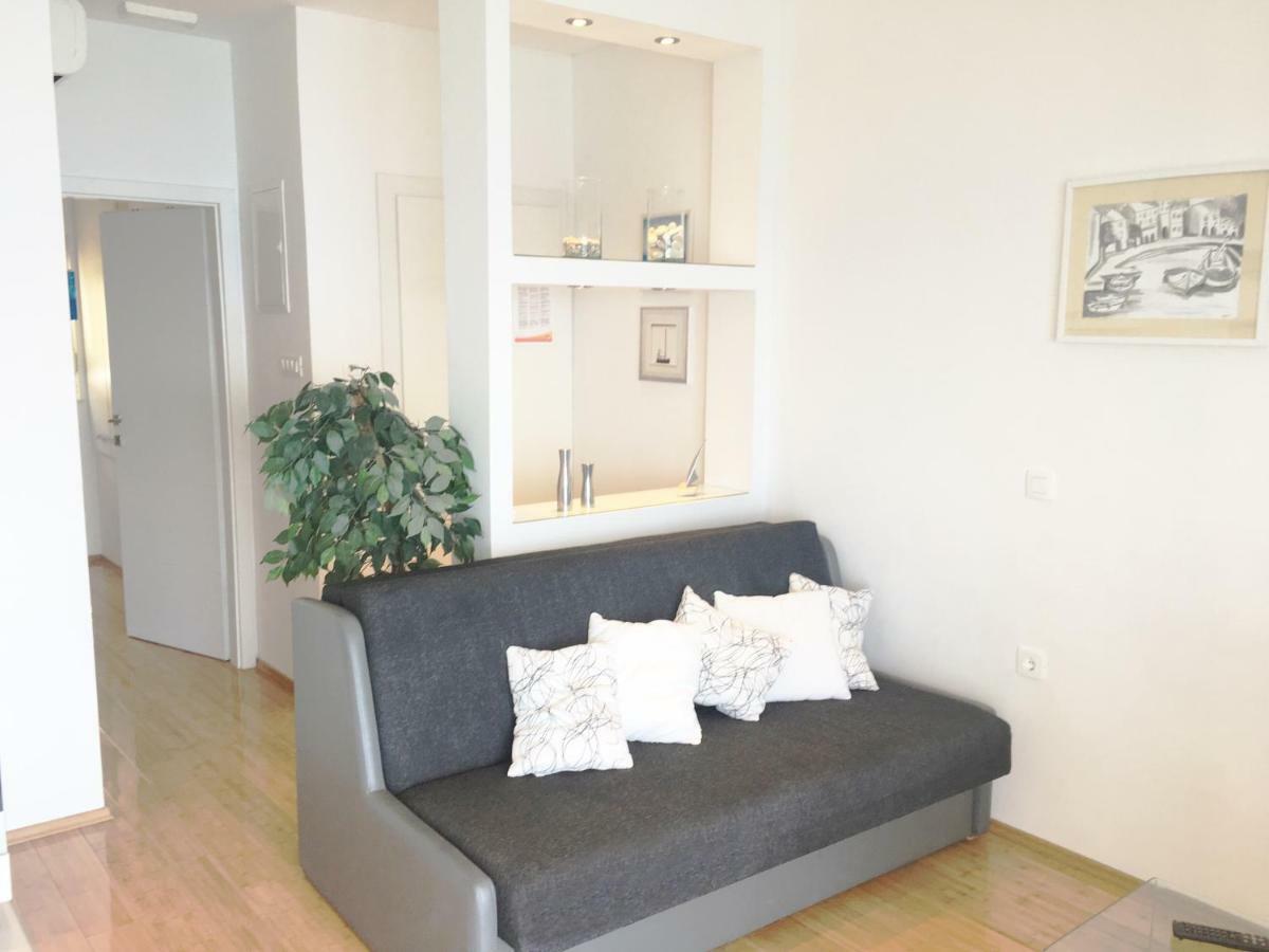 Apartment Sol - 5M From The Sea Drasnice Buitenkant foto